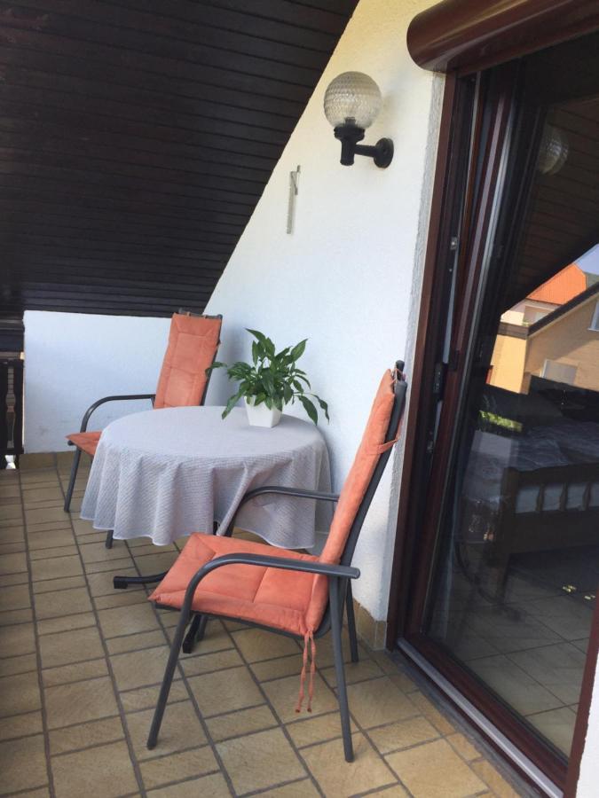 Nickel Haus Apartment Edenkoben Bagian luar foto
